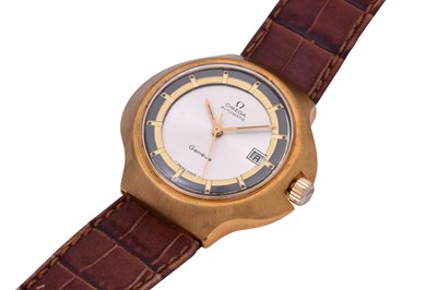 Lot 64 - A MEN'S OMEGA STAINLESS STEEL AND GOLD PLATED AUTOMATIC WRISTWATCH.