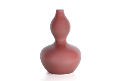 Lot 77 - A CHINESE RED-GLAZED DOUBLE GOURD VASE