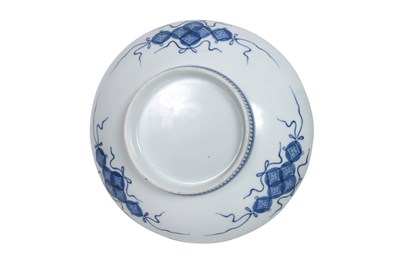Lot 22 - A JAPANESE BLUE AND WHITE NABESHIMA ‘HIBISCUS’ DISH