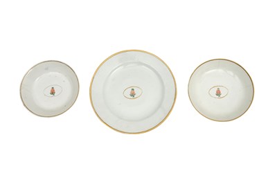Lot 45 - AN UNUSUAL CHINESE 'PINEAPPLE' PART SERVICE