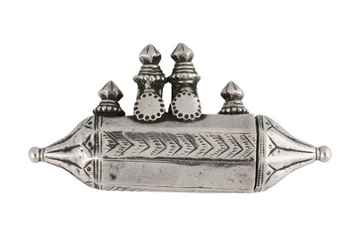 Lot 168 - AN INDIAN SILVER TA'WIZ (AMULET HOLDER)
