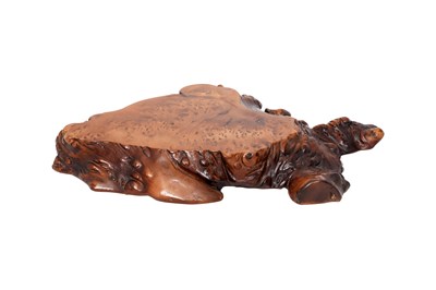 Lot 169 - A JAPANESE JIITA SHIKITA BURR WOOD STAND