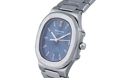 Lot 24 - A UNIQUE PATEK PHILIPPE PROTOTYPE STAINLESS STEEL QUARTZ BRACELET WATCH