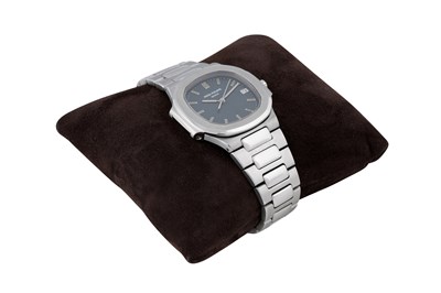 Lot 24 - A UNIQUE PATEK PHILIPPE PROTOTYPE STAINLESS STEEL QUARTZ BRACELET WATCH