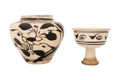 Lot 20 - A CHINESE CIZHOU JAR AND A STEM CUP