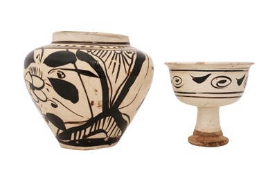 Lot 20 - A CHINESE CIZHOU JAR AND A STEM CUP