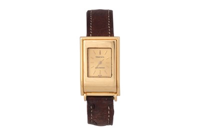Lot 63 - A LADIES TIFFANY & CO 18K YELLOW GOLD QUARTZ WATCH