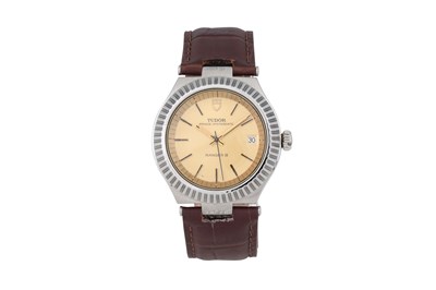 Lot 37 - A MEN'S TUDOR STAINLESS STEEL AUTOMATIC WRISTWATCH