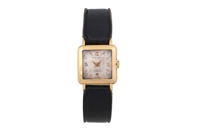 Lot 62 - A LADIES 18K YELLOW GOLD AUTOMATIC WRISTWATCH