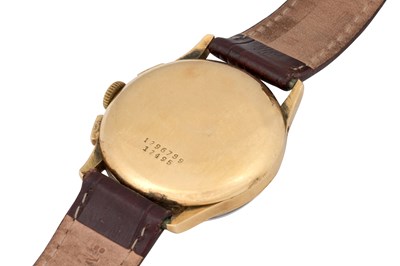 Lot 44 - A RARE MEN’S UNIVERSAL GENEVE 18K YELLOW GOLD MANUAL CALENDAR CHRONOGRAPH