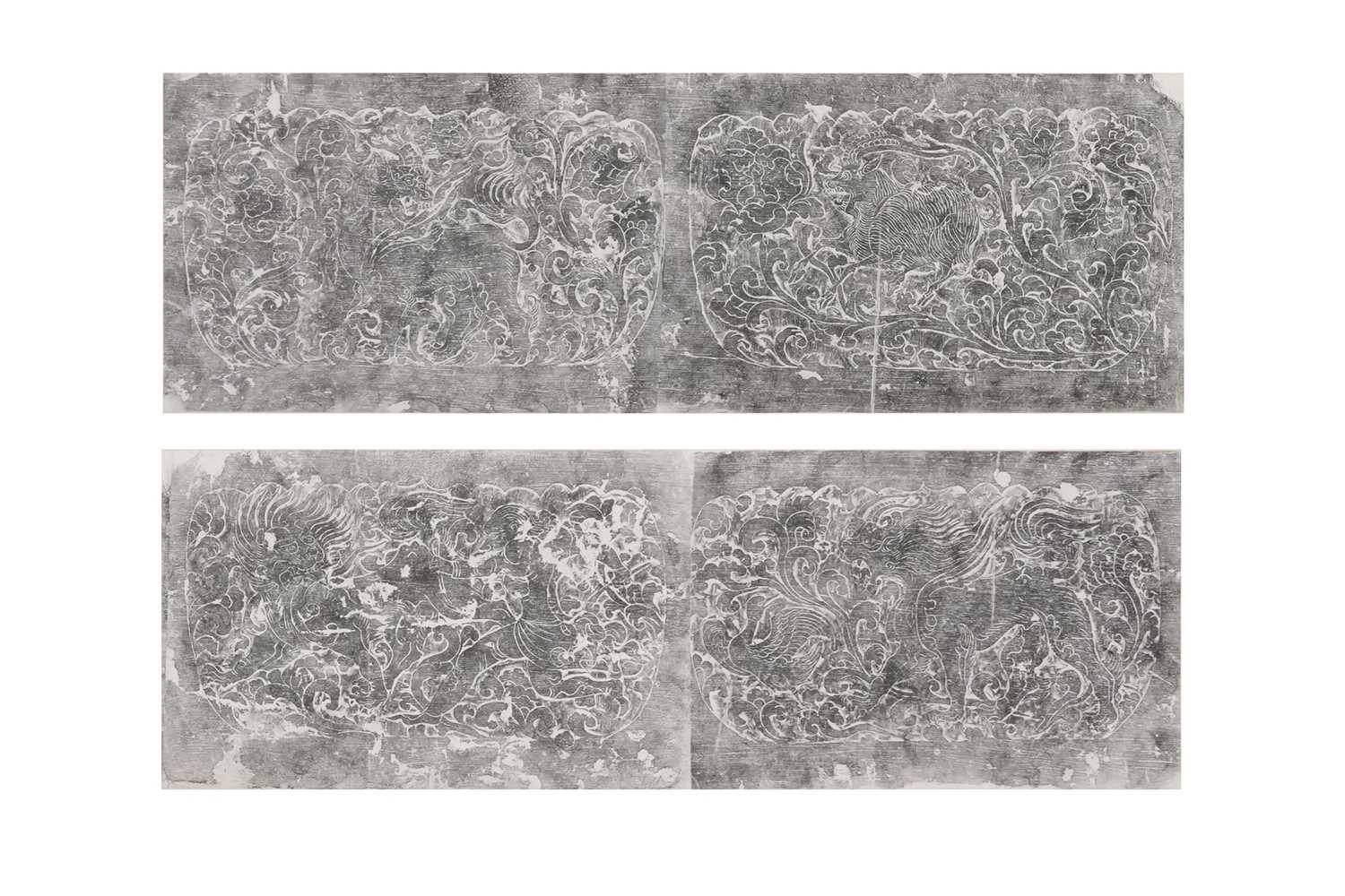 Lot 61 - A CHINESE PRINT OF AN INK RUBBING MOUNTED AS A HANDSCROLL