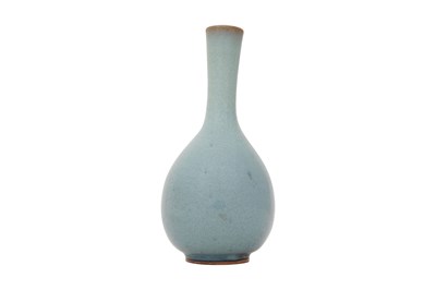 Lot 84 - A CHINESE JUN WARE BOTTLE VASE