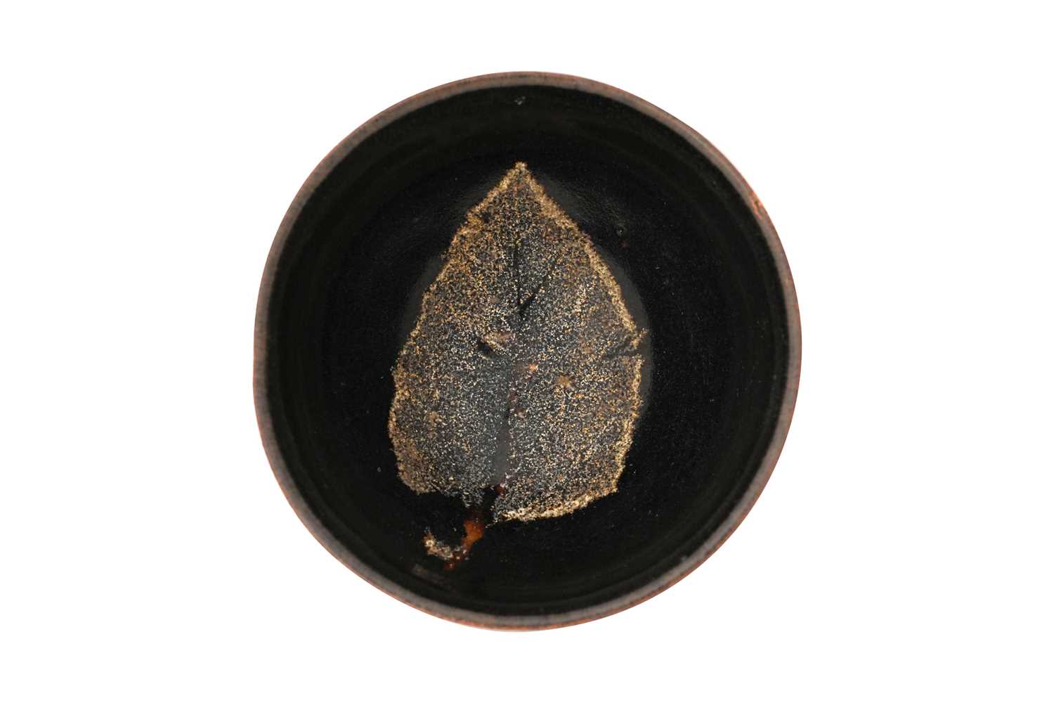 Lot 19 - A CHINESE JIZHOU 'LEAF' BOWL