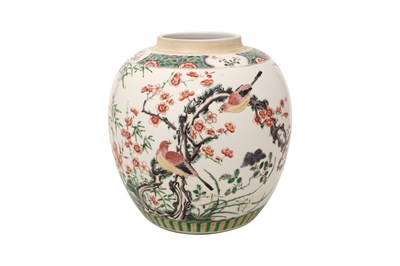 Lot 41 - A CHINESE FAMILLE VERTE 'CUCKOO' JAR