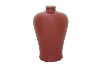 Lot 76 - A CHINESE RED-GLAZED VASE, MEIPING
