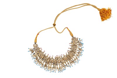 Lot 259 - AN INDIAN CHOKER AND A PAIR OF EARRINGS WITH MOON AND FISH MOTIF