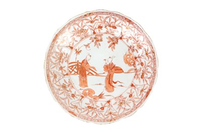 Lot 43 - A CHINESE IRON-RED AND GILT FIGURAL DISH