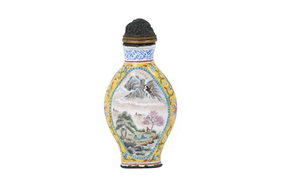 Lot 54 - A CHINESE YELLOW-GROUND ENAMELLED SNUFF BOTTLE