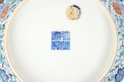 Lot 87 - A CHINESE DOUCAI 'BLOSSOMS' DISH