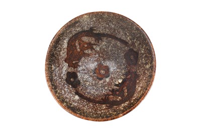 Lot 18 - A CHINESE JIZHOU 'DRAGON' PAPERCUT POTTERY BOWL