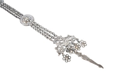 Lot 231 - AN INDIAN SILVER LIME PASTE CONTAINER WITH HANGING CHAINLET AND MEASURING SPOON