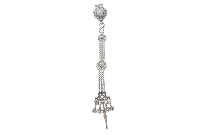 Lot 231 - AN INDIAN SILVER LIME PASTE CONTAINER WITH HANGING CHAINLET AND MEASURING SPOON