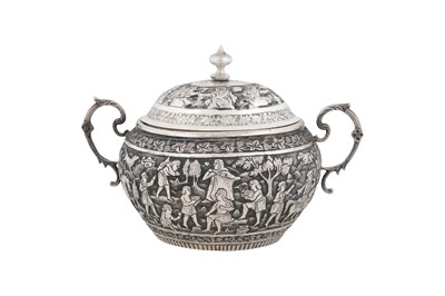 Lot 238 - AN UNMARKED IRANIAN (PERSIAN) THREE-PIECE SILVER TEA SET