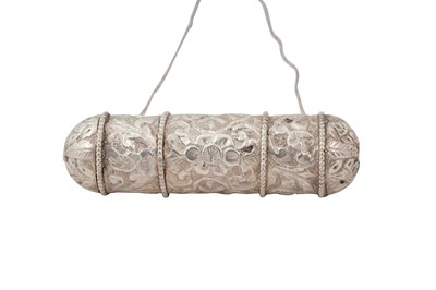 Lot 234 - A REPOUSSÉ SILVER HIRZ NECKLACE
