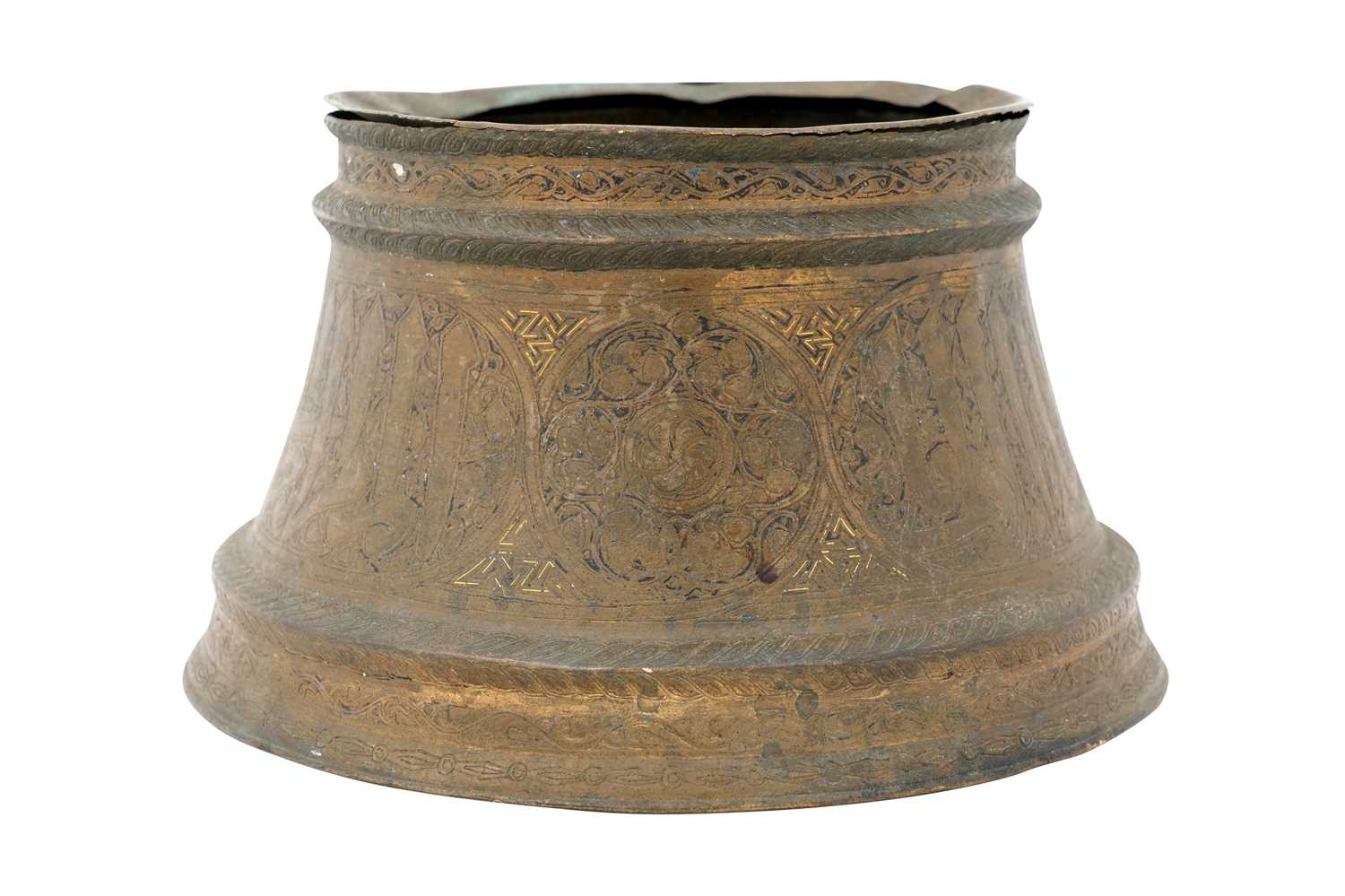 Lot 191 - A MAMLUK GOLD AND SILVER-INLAID BRASS CANDLESTICK BASE