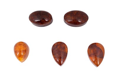 Lot 31 - A SET OF FIVE BAKELITE COGNAC AMBER-STYLE DOOR HANDLES.