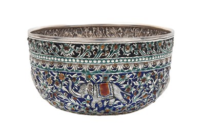 Lot 182 - A THAI CHAMPLEVÉ ENAMELLED REPOUSSÉ SILVER BOWL WITH ELEPHANT MOTIF