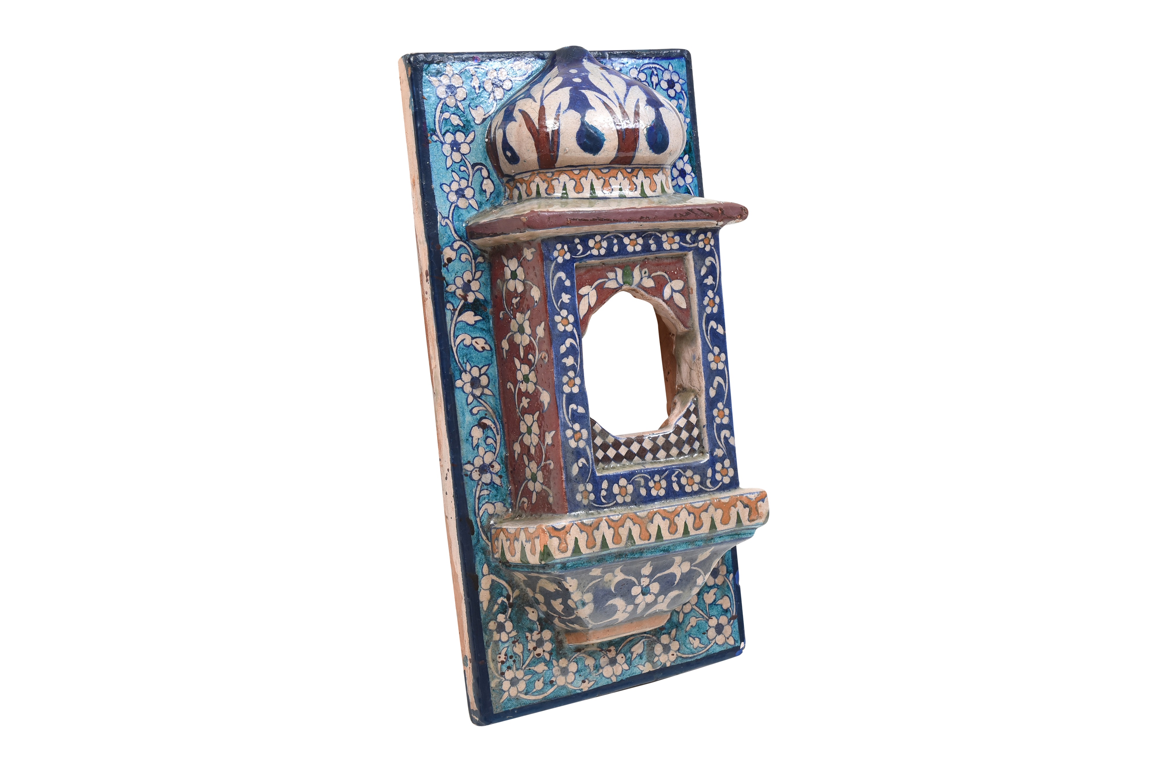 Lot 140 - A LARGE POLYCHROME-PAINTED MULTAN POTTERY
