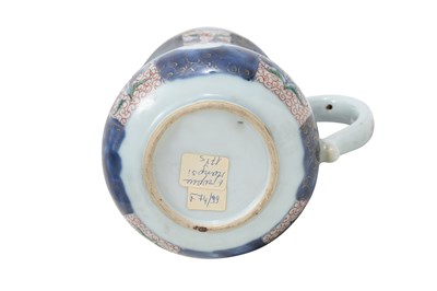 Lot 75 - AN ENAMELLED IMARI MUG
