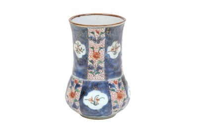 Lot 75 - AN ENAMELLED IMARI MUG