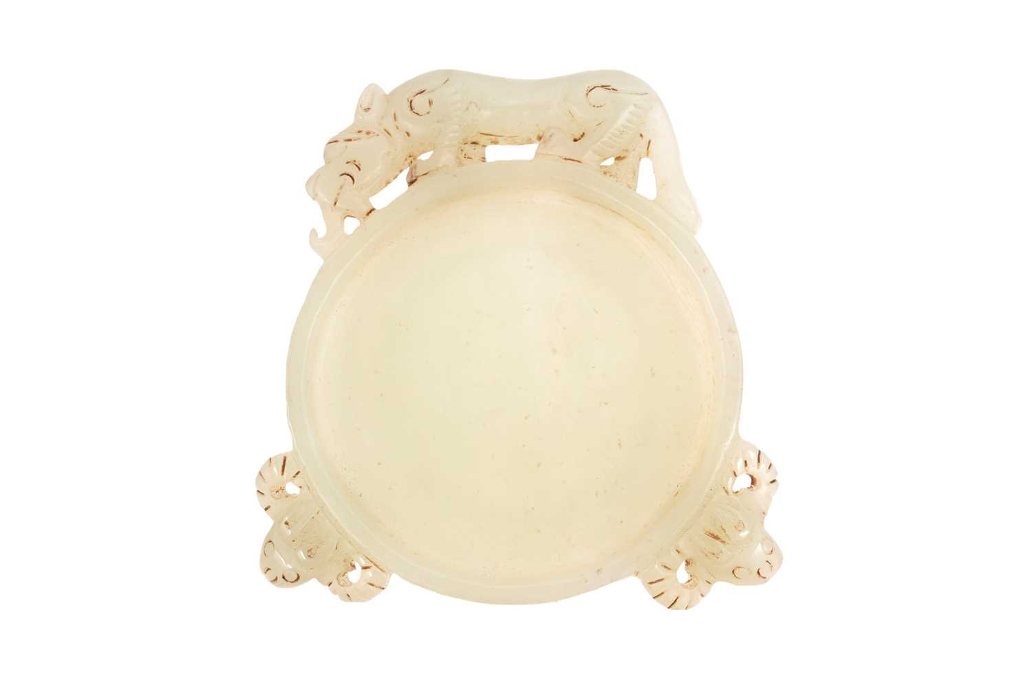 Lot 5 - A SMALL CHINESE PALE CELADON JADE BRUSH WASHER