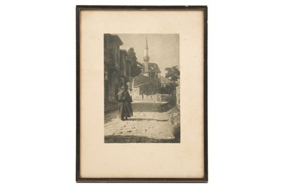 Lot 115 - A LITHOGRAPH OF A TURKISH STREET WITH A MINARET