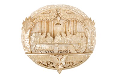 Lot 237 - λ A CARVED MOTHER-OF-PEARL SHELL PLAQUE WITH THE LAST SUPPER