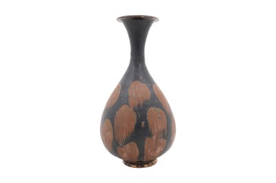 Lot 13 - A CHINESE CIZHOU BLACK-GLAZED RUSSET SPLASHED BOTTLE VASE