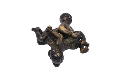Lot 41 - A CHINESE BRONZE 'HEHE ERXIAN' PAPERWEIGHT