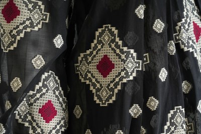 Lot 94 - A RARE VINTAGE THEA PORTER NAVY BLUE PATTERNED FOLKLORIC DRESS