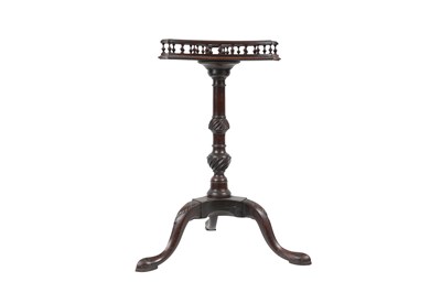 Lot 189 - A GEORGE III MAHOGANY KETTLE STAND