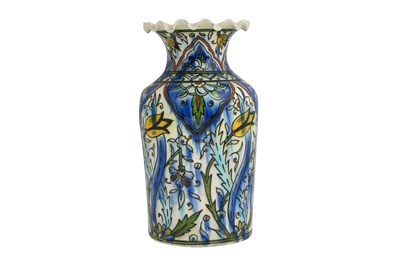 Lot 77 - A KÜTAHYA POTTERY BOTTLE VASE