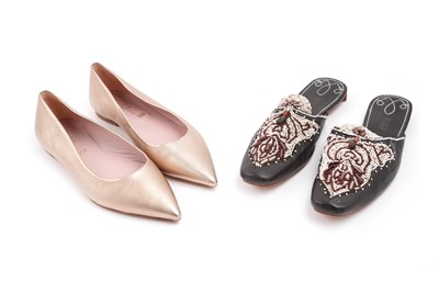 Lot 84 - PRETTY BALLERINA GOLD PUMPS AND BEADED SLIPPERS 2 PAIRS