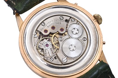 Lot 43 - AN ELEGANT VINTAGE MOVADO MEN’S 18K ROSE GOLD MANUAL WRISTWATCH.