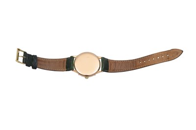 Lot 43 - AN ELEGANT VINTAGE MOVADO MEN’S 18K ROSE GOLD MANUAL WRISTWATCH.