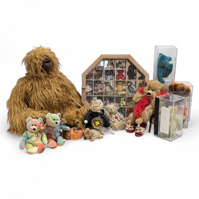 Lot 130 - A COLLECTION OF ASSORTED STEIFF AND OTHER TEDDY BEARS
