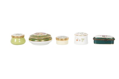 Lot 63 - FIVE ENAMEL AND PORCELAIN BOXES