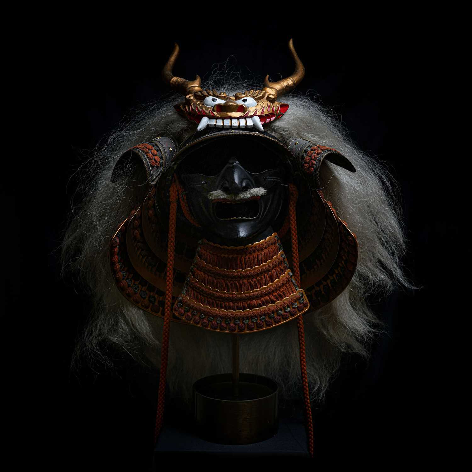 Lot 171 - A JAPANESE TAKEDA CLAN ARMOUR HELMET, KABUTO, FACE MASK, MENPO AND PARTS OF ARMOUR