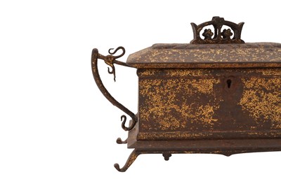 Lot 50 - AN INDIAN KOFTAGARI IRON LIDDED CASKET