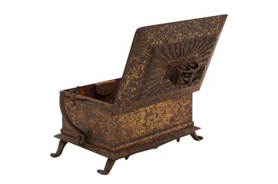 Lot 50 - AN INDIAN KOFTAGARI IRON LIDDED CASKET